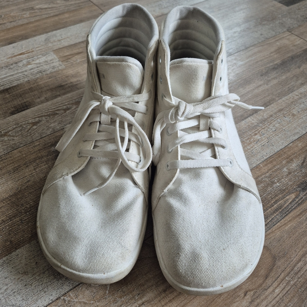 White Canvas Hightop Whitins